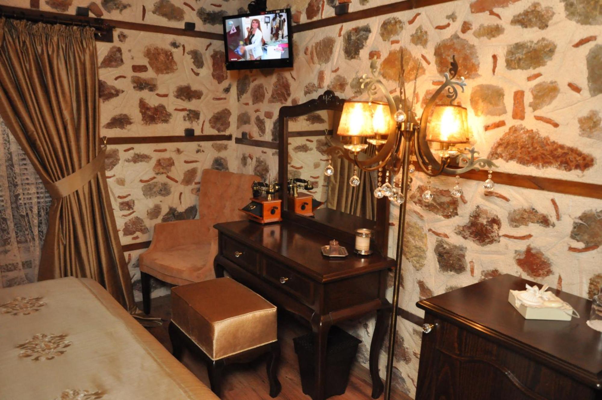 Hotel Harmony Butik 2*